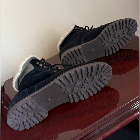 Women’s Lace up Combat Navy blue genuine Suede Ankle Boots with Cream Fur Lining - Picture 3 of 12